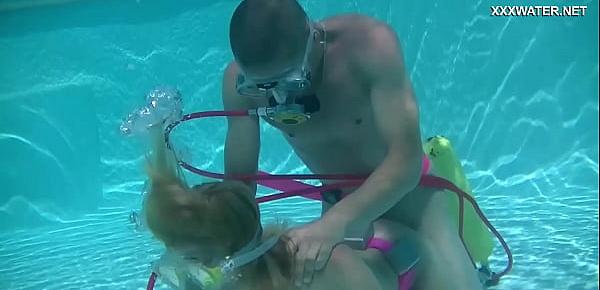 Samantha Cruz gets mouth fucked in the pool